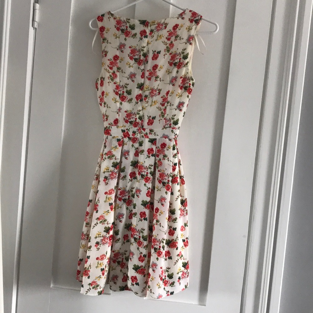 Dress - Picture 2 of 2